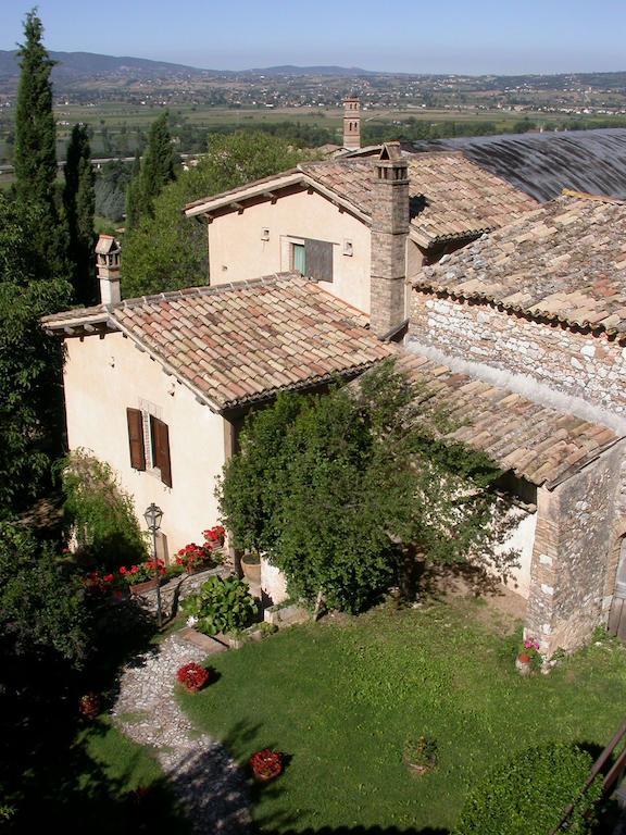 Agriturismo I Mandorli Trevi Exterior foto